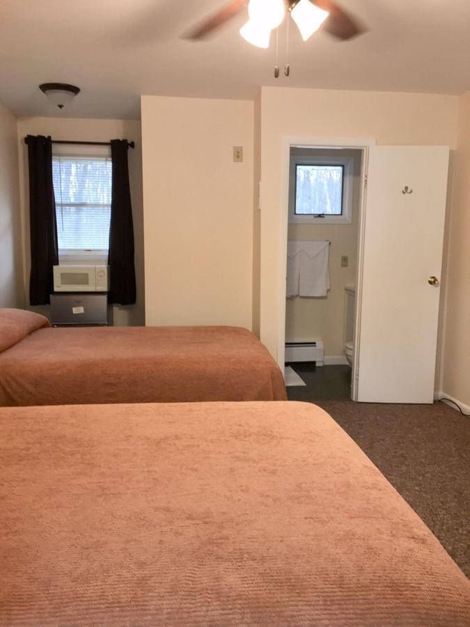 Mcgregor Inn Motel Wilton ภายนอก รูปภาพ